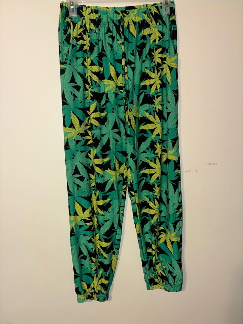 Green Leaf Print Lounge Pants